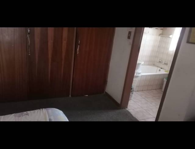 3 BEDROOM HOUSE SOLD IN LA HOFF